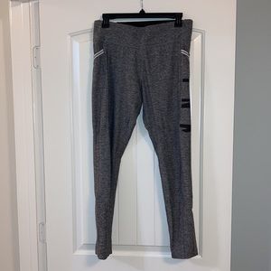 SOLD - PINK Ultimate Leggings w/ Pockets